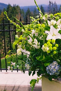 Floral arrangement 10